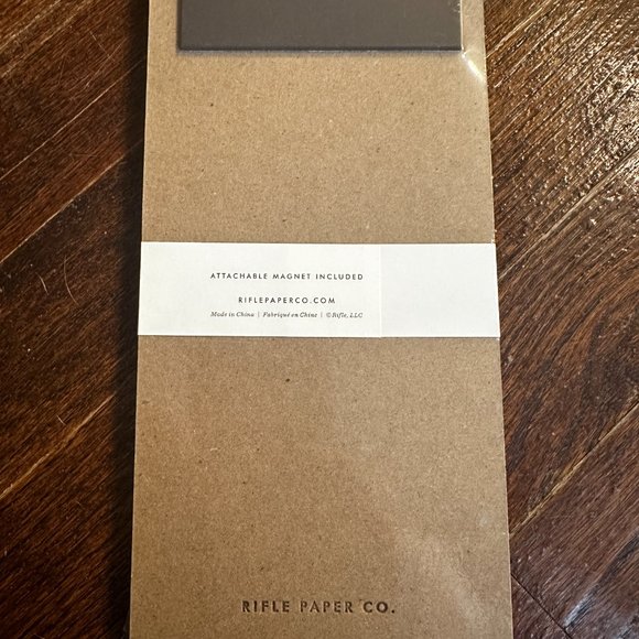 NWT Rifle Paper Co. Market Pad with Magnet, 'Market List' - Picture 5 of 5